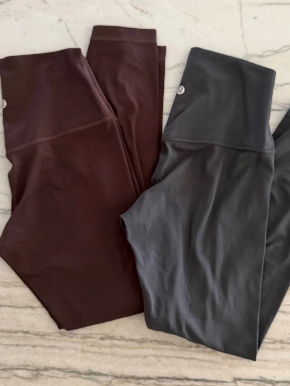 EUC - Lululemon Align Leggings - 2 pairs - 25 inch - Size 6